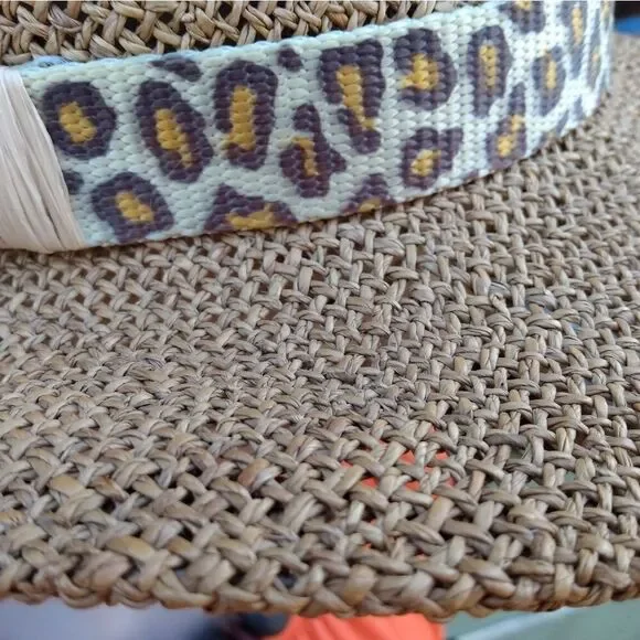 VINTAGE FABINI NY 100% Straw SunHat with Cheetah Print Band & Black Feathers - Picture 4 of 13